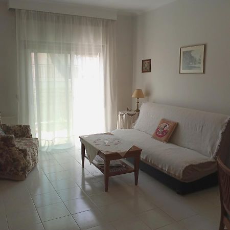 Edessa Classic Home Apartment ภายนอก รูปภาพ