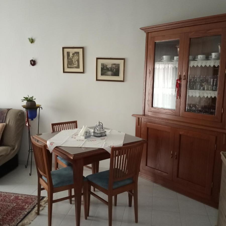 Edessa Classic Home Apartment ภายนอก รูปภาพ