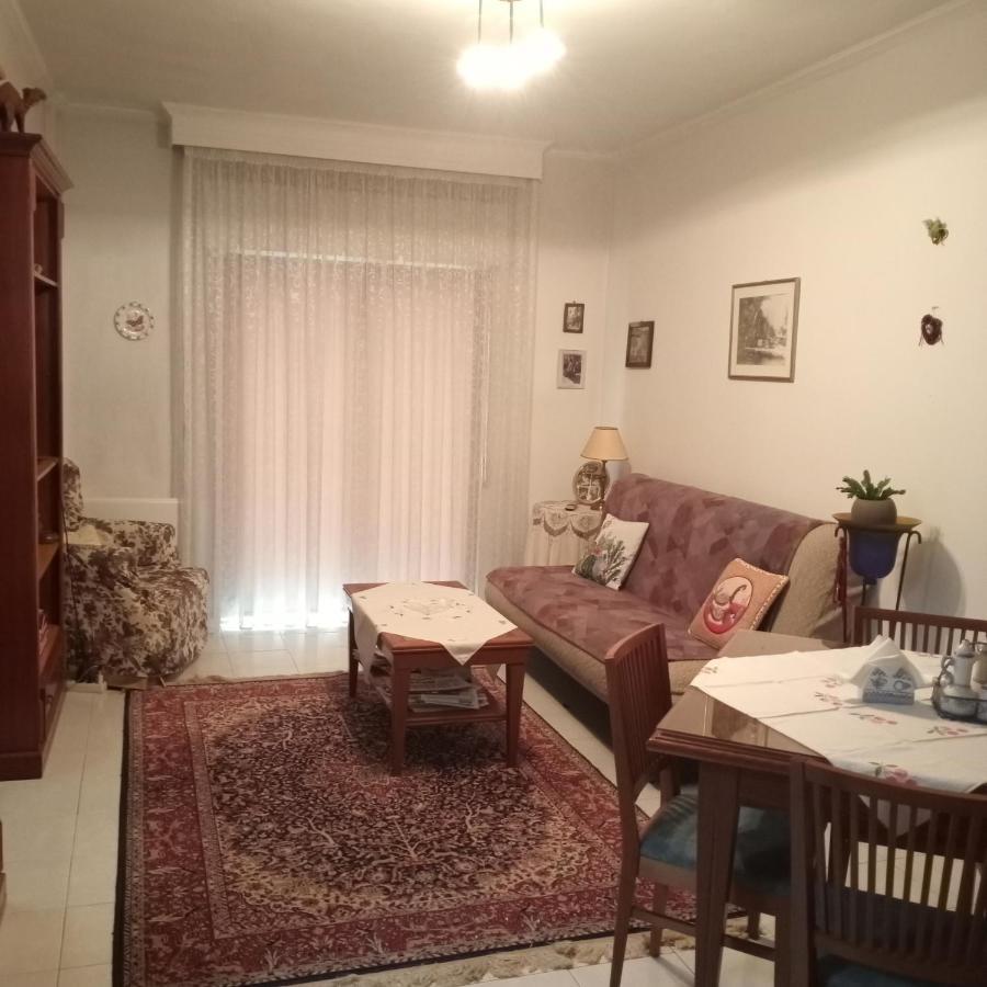 Edessa Classic Home Apartment ภายนอก รูปภาพ