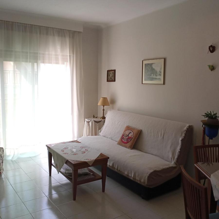 Edessa Classic Home Apartment ภายนอก รูปภาพ